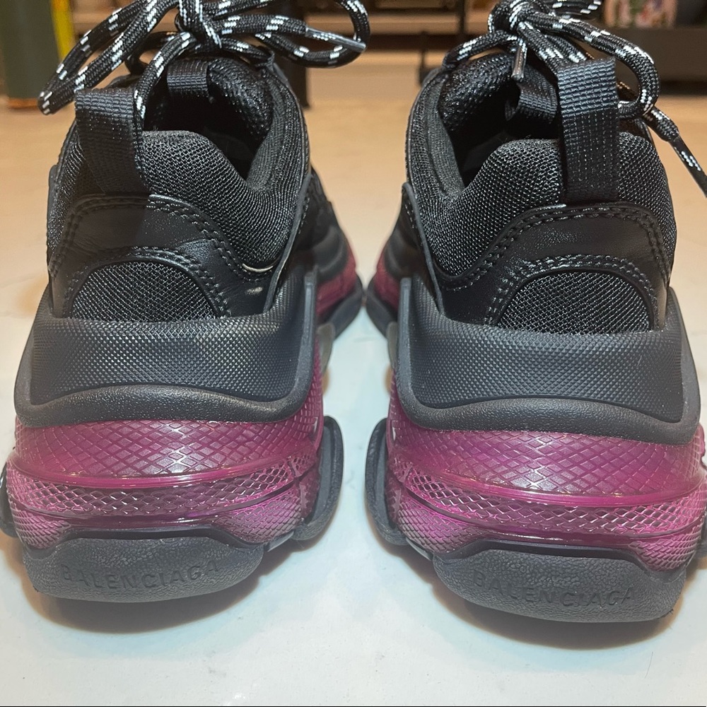Balenciaga Triple S in Black and Pink - Picture 4 of 6